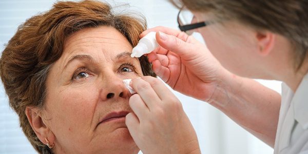 eyedrops-after-cataract-surgery